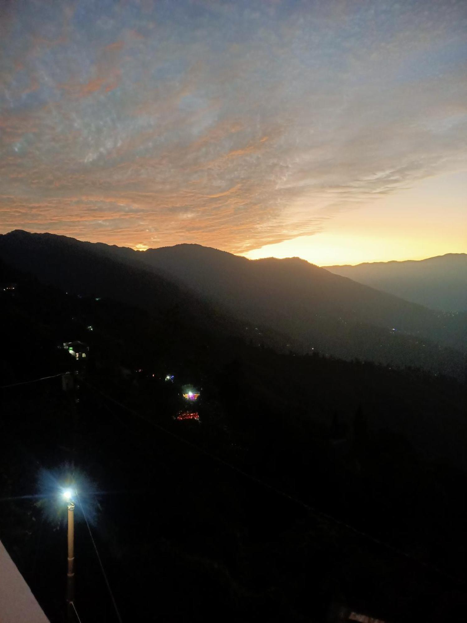 The Sunset Nest Offbeat Homestay Darjeeling  Ngoại thất bức ảnh